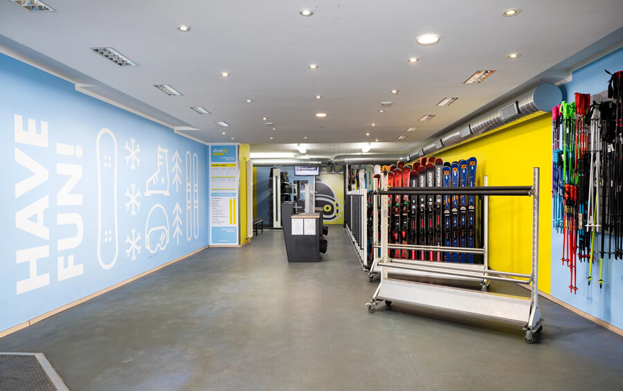 noleggio sci a livigno la guida completa interni noleggio Doss